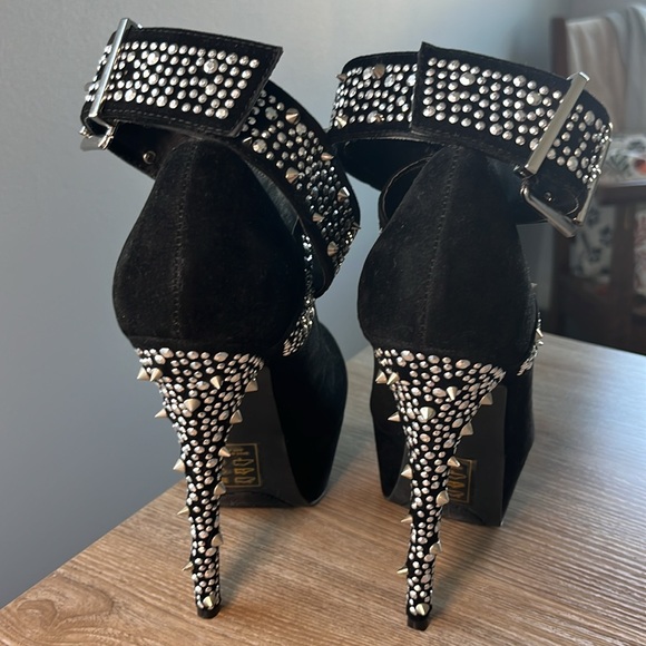 Scene by Shoedazzle Black Studded Platform Buckle Heels - Picture 6 of 8